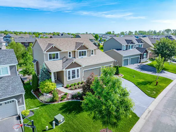 1206 Crosswinds WAY, Waconia, MN 55387