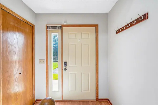 14733 Lower Endicott WAY, Apple Valley, MN 55124