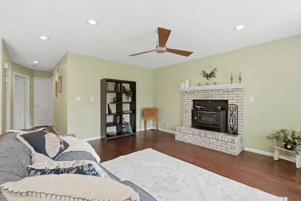 31225 Peninsula AVE, Lindstrom, MN 55045
