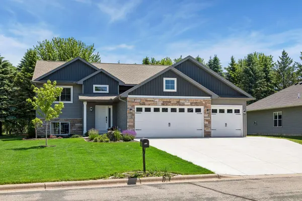 236 9th Ave CT NW, Lonsdale, MN 55046