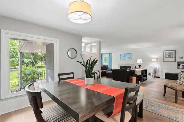 18150 Honeysuckle LN, Wayzata, MN 55391