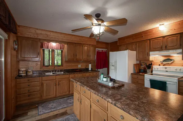 319 S Lake Lawrence RD NE, Outing, MN 56662