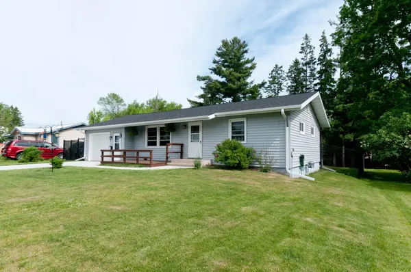 125 W Monroe AVE, Barron, WI 54812