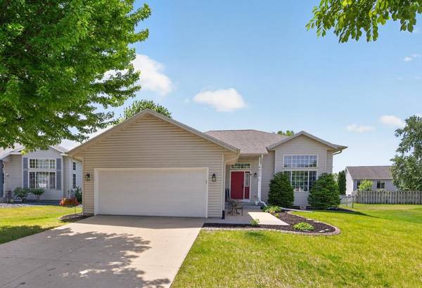 4820 Savannah DR NW, Rochester, MN 55901