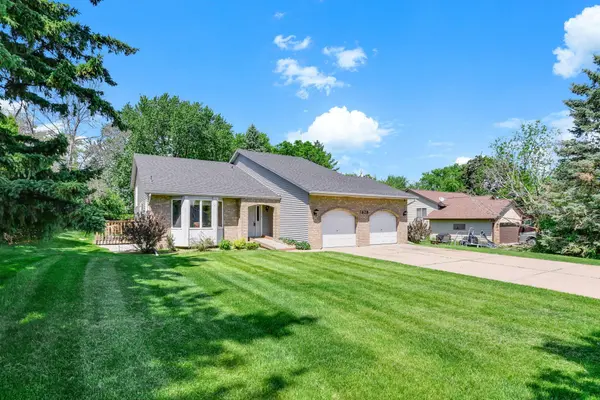 7628 Stillwater Boulevard North BLVD N, Oakdale, MN 55128
