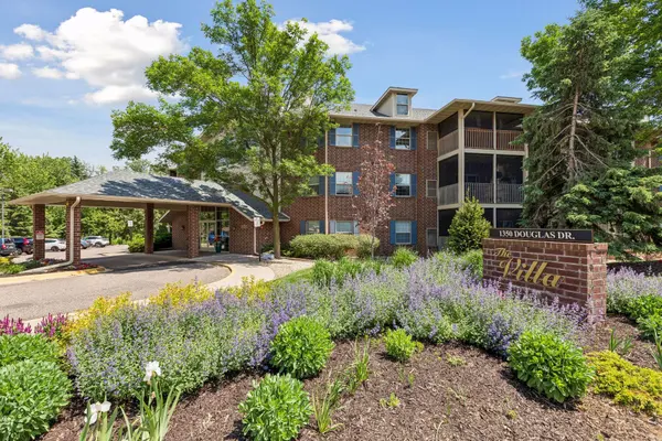 1350 Douglas DR N #309, Golden Valley, MN 55422