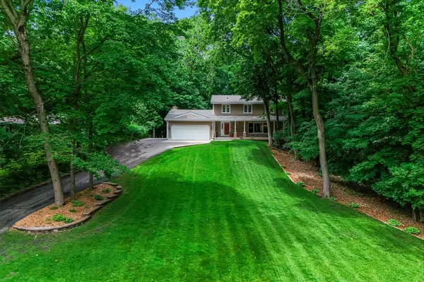 3924 Tonkawood RD, Minnetonka, MN 55345