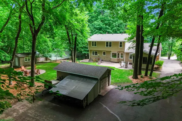 3924 Tonkawood RD, Minnetonka, MN 55345