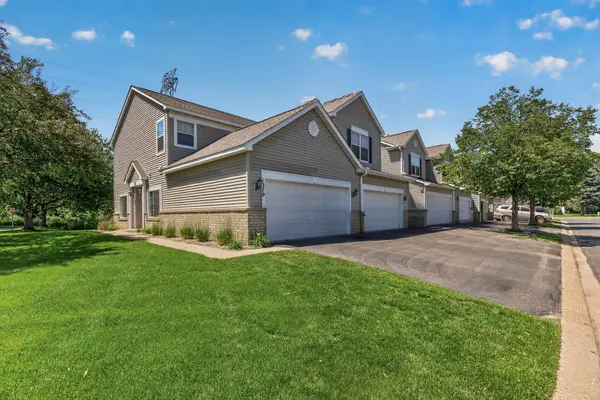 1370 Preston LN,  Shakopee,  MN 55379