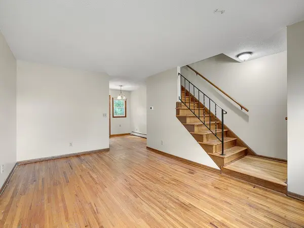 141 9th AVE N, South Saint Paul, MN 55075