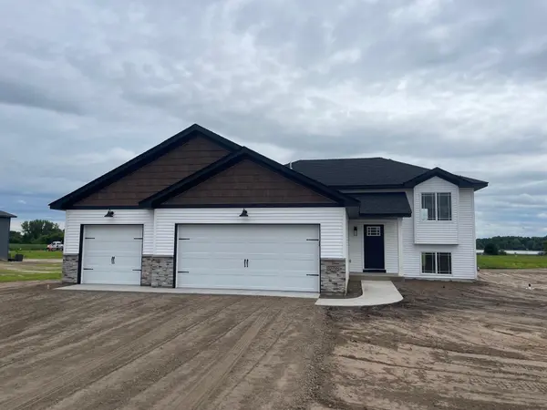 2514 341st AVE NW, Cambridge, MN 55008