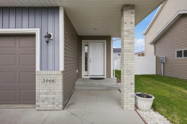 5966 59th ST S, Fargo, ND 58104
