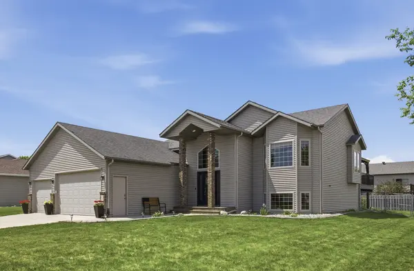 3507 Taylor ST S, Fargo, ND 58104