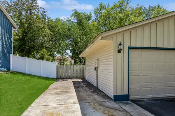 4746 141st ST W, Apple Valley, MN 55124