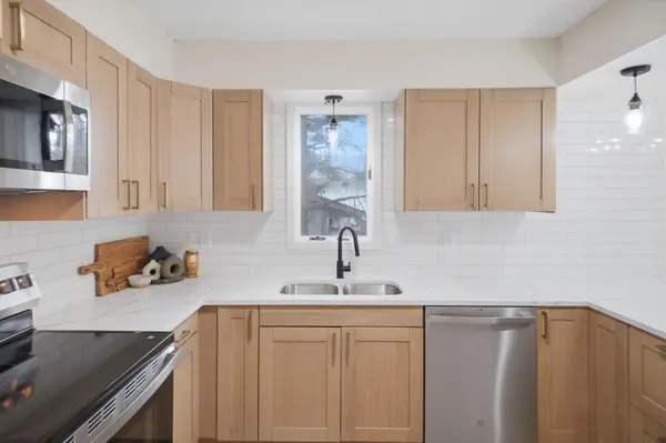 3910 65th ST E, Inver Grove Heights, MN 55076