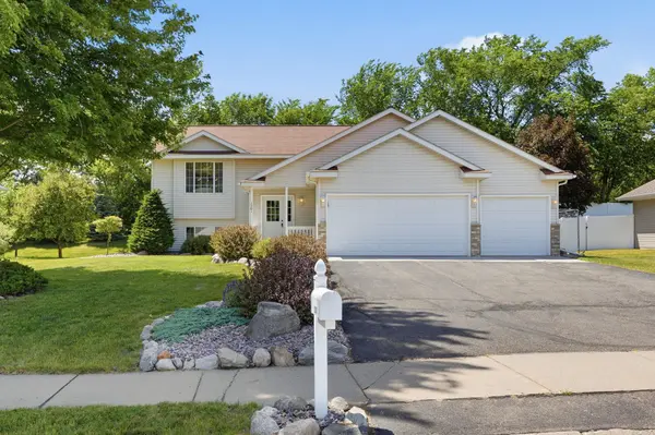 1301 Roberts RD, Buffalo, MN 55313