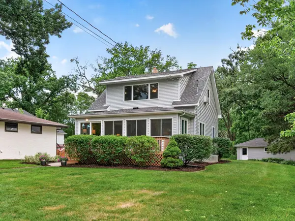 4975 Johnson AVE, White Bear Lake, MN 55110