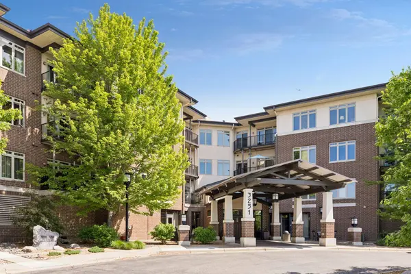3251 Louisiana AVE S #118,  Saint Louis Park,  MN 55426