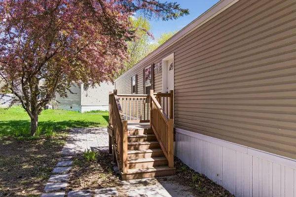 175 Highview Circle, Watertown, MN 55388
