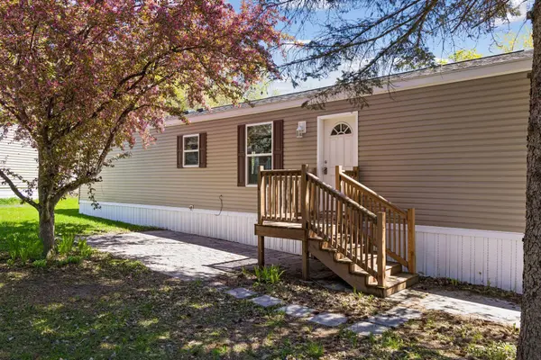 175 Highview Circle, Watertown, MN 55388