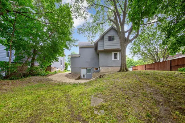 612 2nd ST W, Northfield, MN 55057