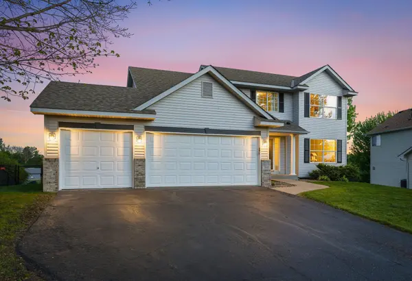 1961 Sierra Pkwy, Waconia, MN 55387