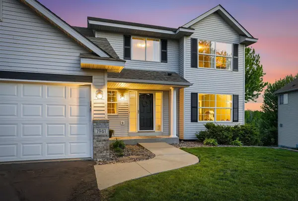 1961 Sierra Pkwy, Waconia, MN 55387