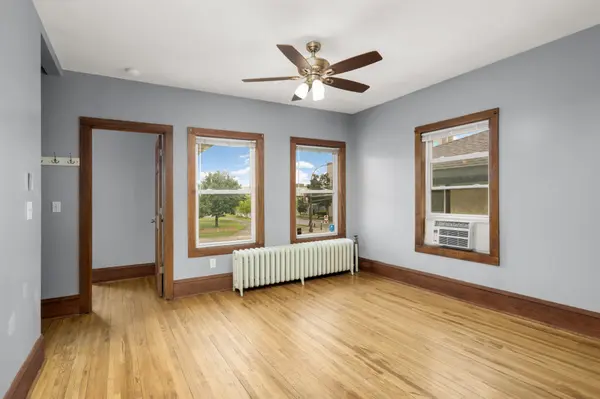 609 Snelling AVE N, Saint Paul, MN 55104