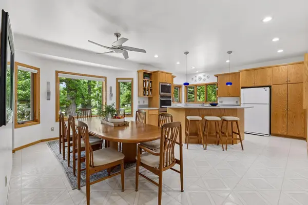 21527 Homestead TRL, Corcoran, MN 55340