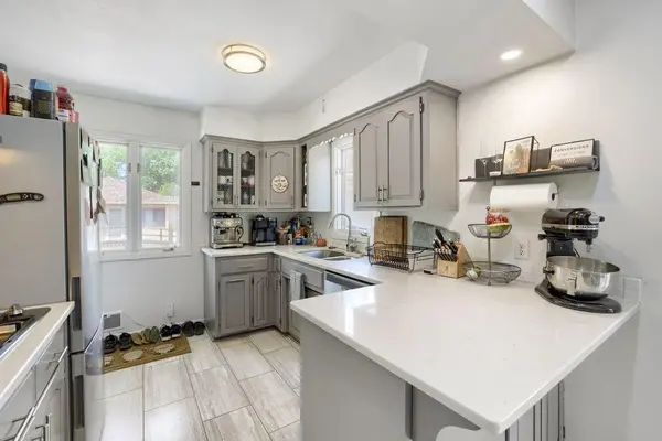 2550 Aldine ST, Roseville, MN 55113