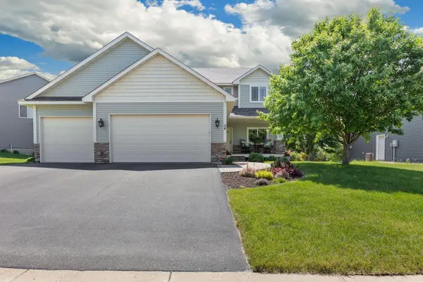 34 Windsor Wood PATH, Hudson, WI 54016