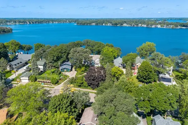185 W Lake ST, Excelsior, MN 55331