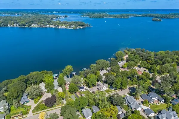 185 W Lake ST, Excelsior, MN 55331