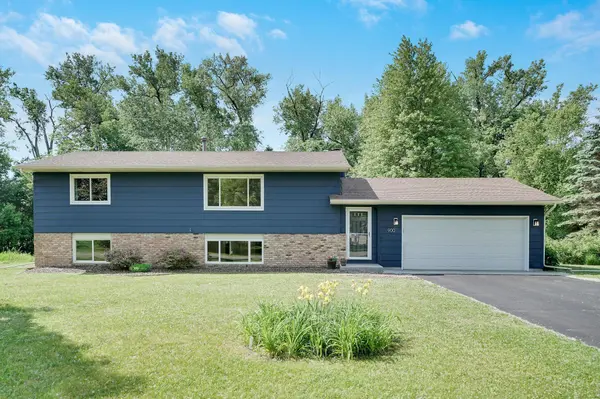 900 James ST, Lino Lakes, MN 55014