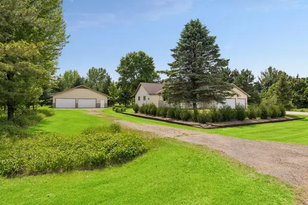 21030 W Linwood DR NE, Wyoming, MN 55079