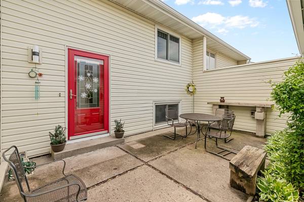 7413 143rd Street CT, Apple Valley, MN 55124