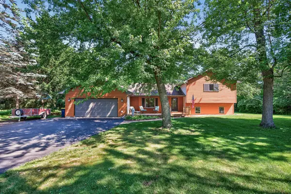 8234 257th ST,  Chisago City,  MN 55013