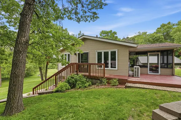 11870 County Road 40 NE, Spicer, MN 56288