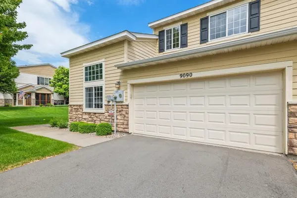 9090 Meadow WAY, Victoria, MN 55386
