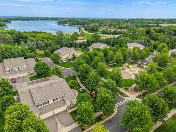 9090 Meadow WAY, Victoria, MN 55386