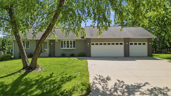 209 1st AVE SW, Geneva, MN 56035