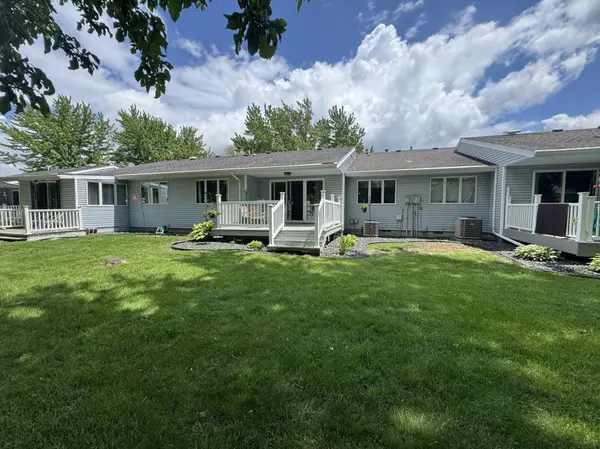 1518 Falcon DR, Fairmont, MN 56031
