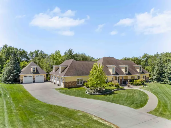 705 18th AVE N, Moorhead, MN 56560