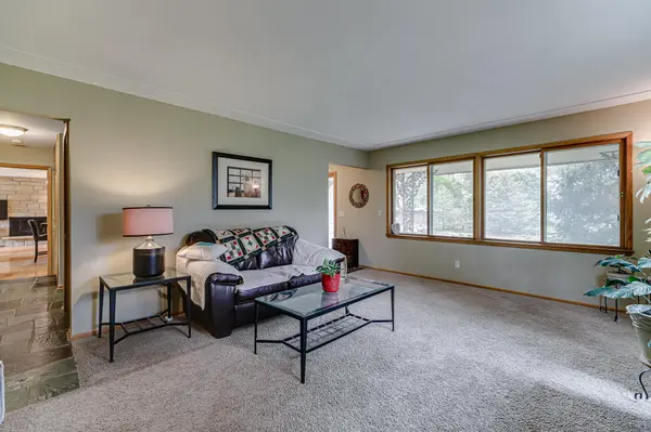 1525 Saint Croix CIR, Golden Valley, MN 55422