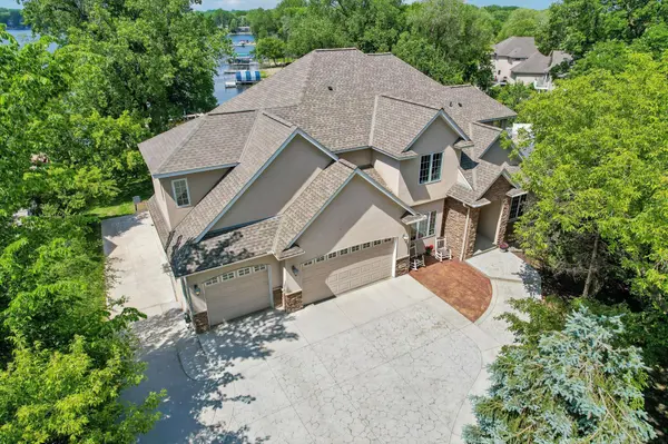1496 Bluebill Bay RD, Burnsville, MN 55306