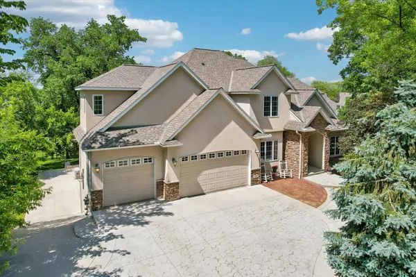 1496 Bluebill Bay RD, Burnsville, MN 55306