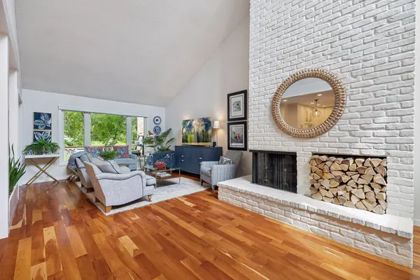 5724 Duncan LN, Edina, MN 55436