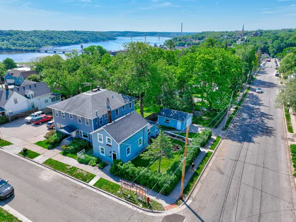 121 Cherry ST W, Stillwater, MN 55082