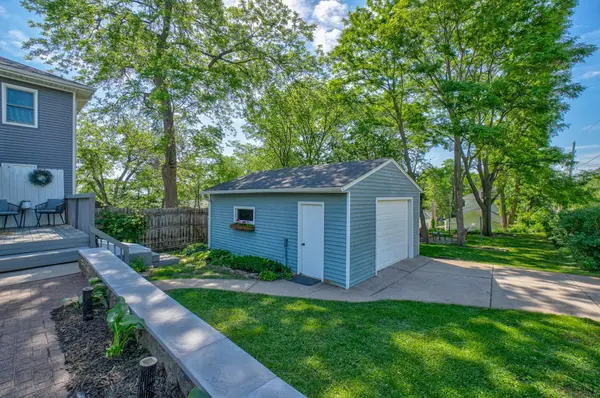 121 Cherry ST W, Stillwater, MN 55082
