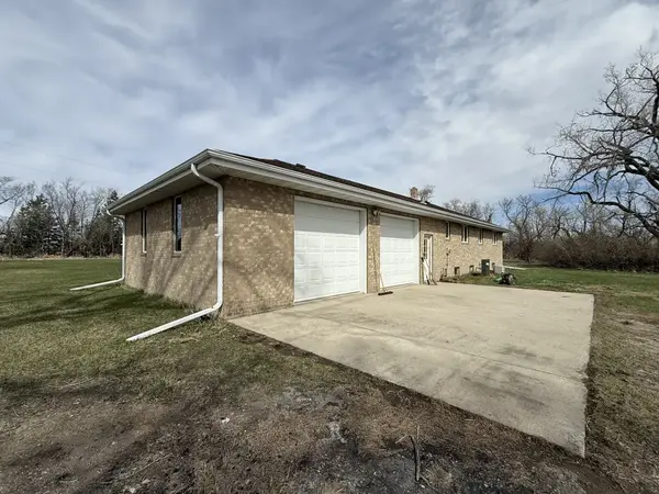 2829 SE 147 AVE SE, Ayr, ND 58007